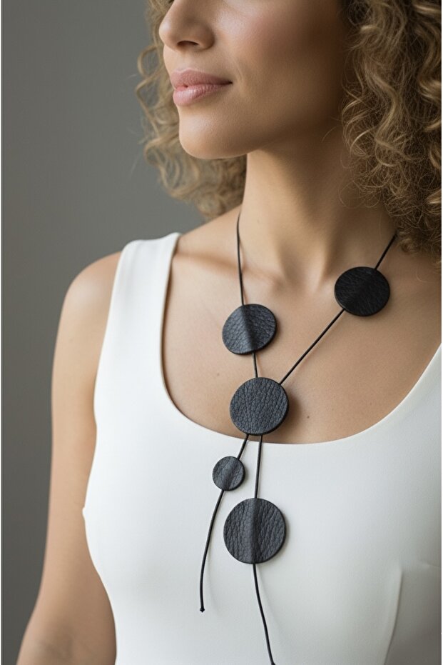 Hakiki deri kolye - 1