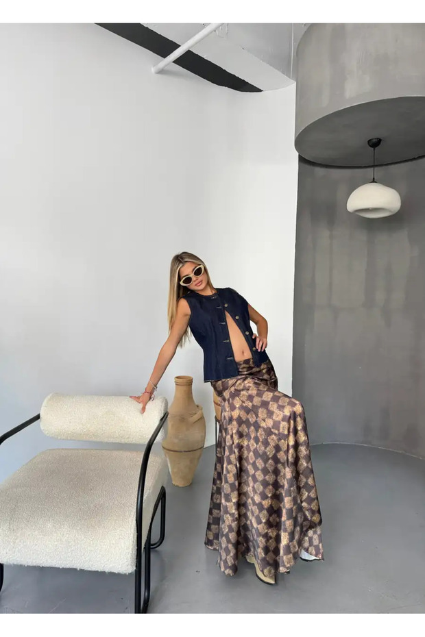 Fusta premium cu model - 3