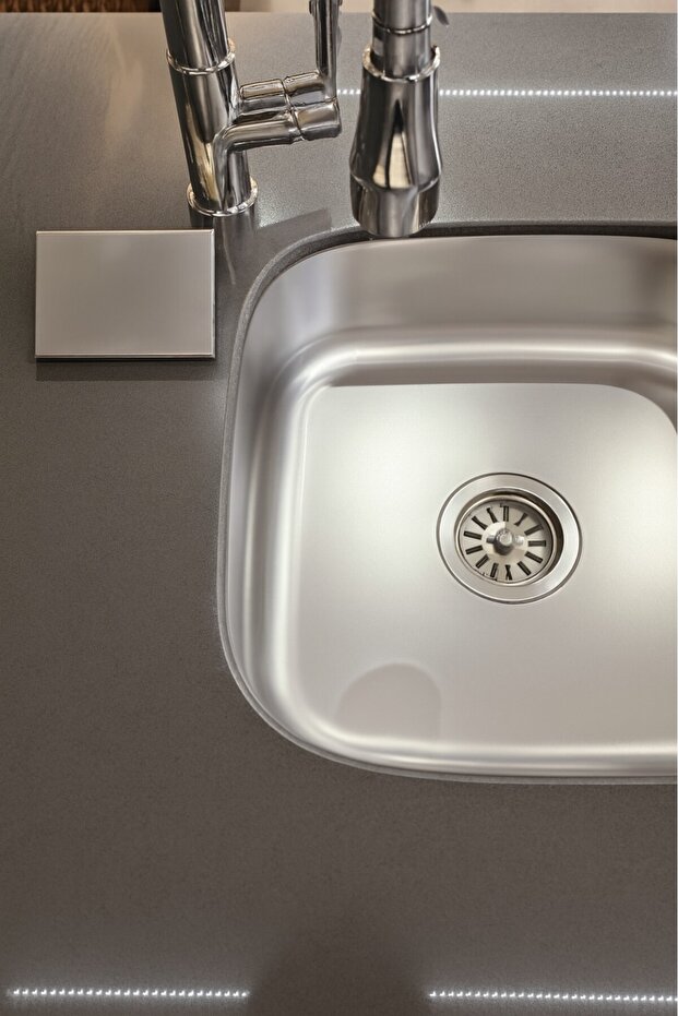 Paslanmaz Çelik Şıklığı – Modern Sabunluk & Süngerlik - 4