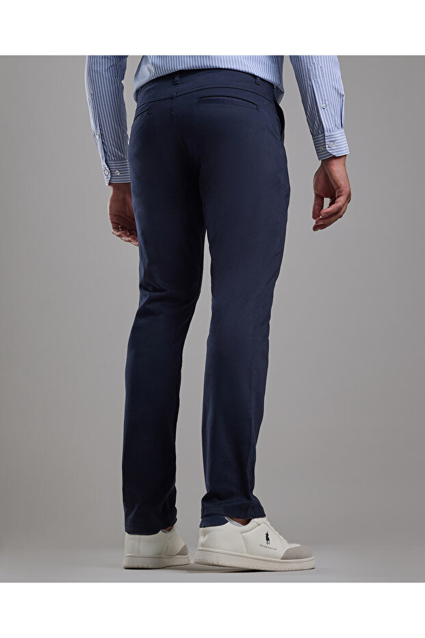 بنطلون مريح سادة مع زر للإغلاق - 5