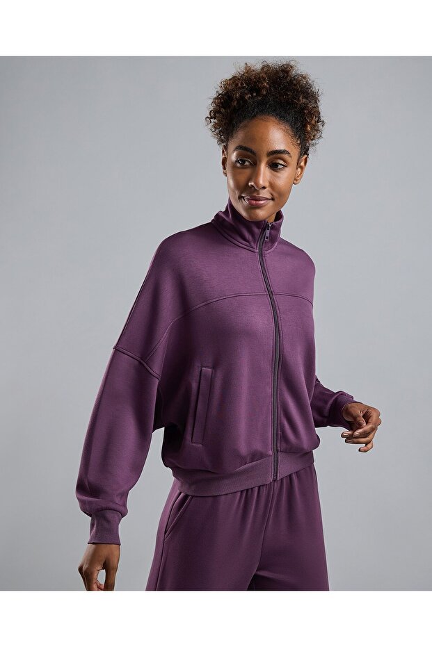 Solid Active Jacket with Zipper Closure - 1