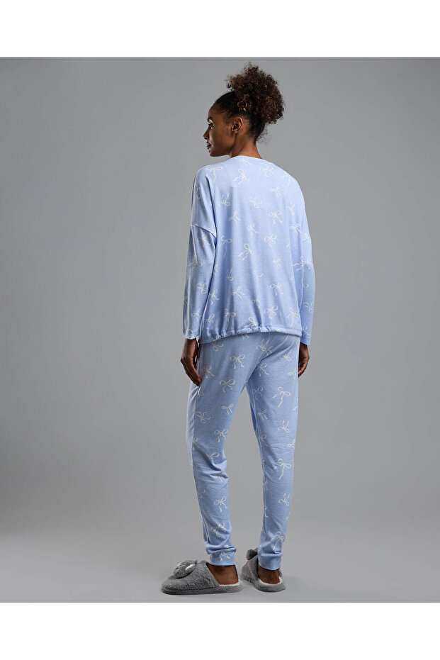 طقم بيجامة بأكمام طويلة بتصميم ذاتي - 3