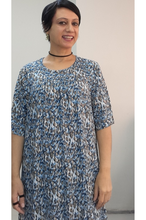 Blue Indigo Patterned Knee-Length Short-Sleeved Combed Viscose T-Shirt with Cut-Out Drawstring at the Front and Back. - 3