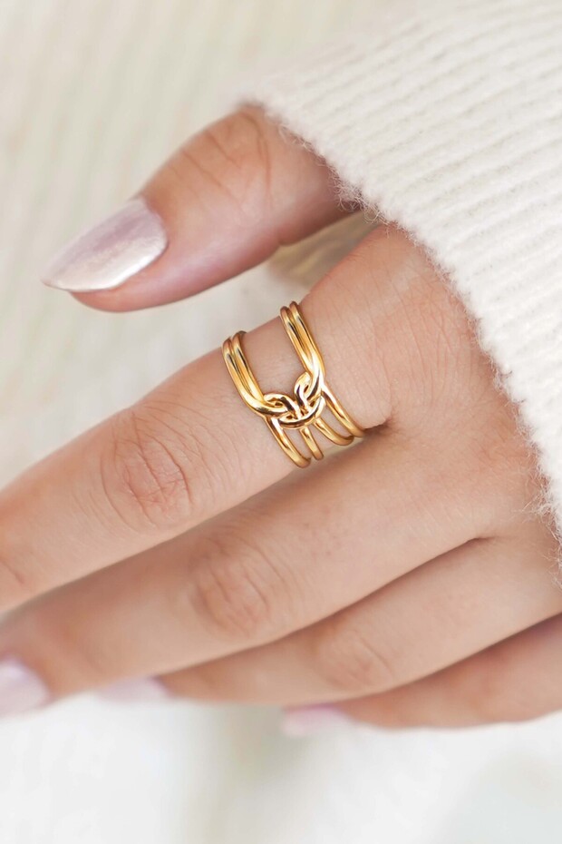 Chain Shaped Knotted Gold Steel Women's Ring