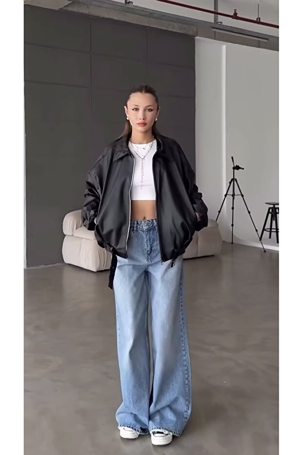 سترة جلدية بومبر كبيرة الحجم مع حزام - 1