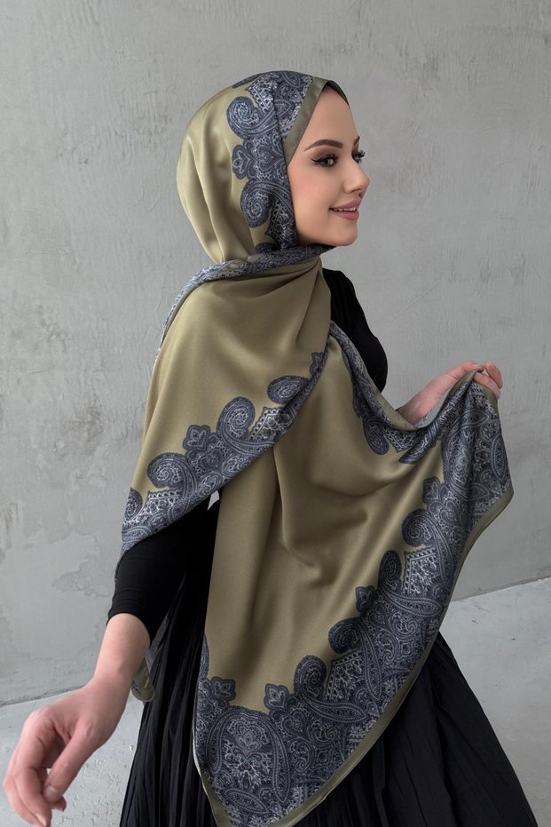 Oil Green Rozalie Bohemian Indian Silk Shawl