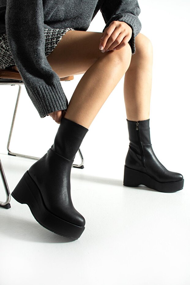 Clara Women's Stretch Wedge Heel Boots