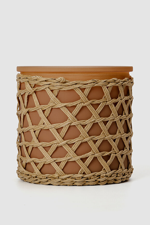 Woven Detail Caramel Cedarwood & Citrus Candle 425G