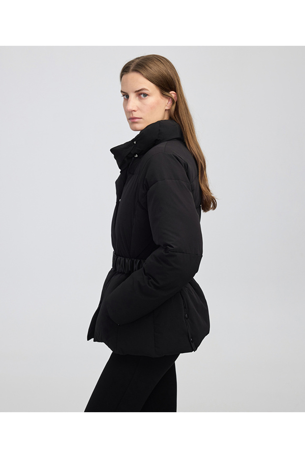 Deri görünümlü elastik kuşaklı mont - 2