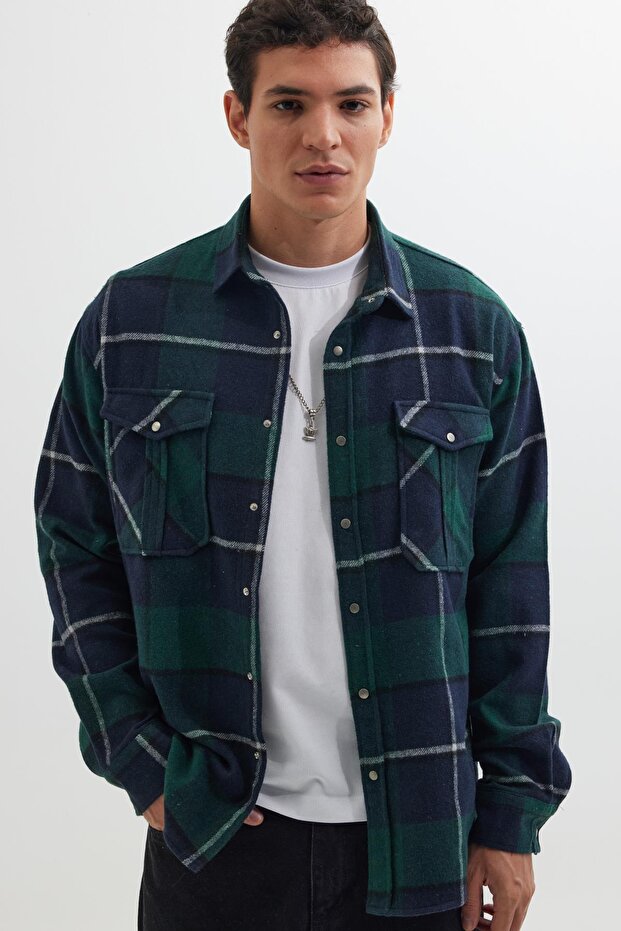 Men's Relax Fit Relax Cut Lumberjack Double Pocket Button Checked Winter Shirt