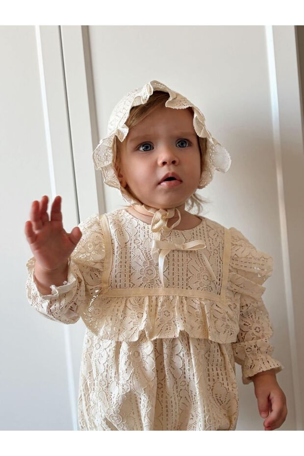 Baby Girl Long Sleeve Romper with Hat, Guipure Embroidered Snap Fastener Romper Badi Two-Piece Set