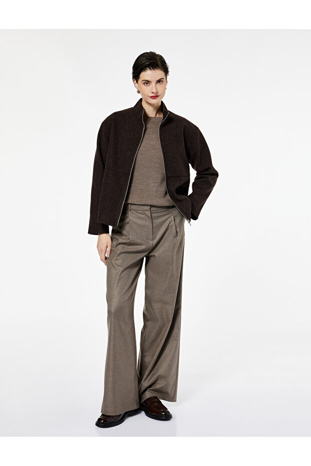 Pocketed Stand Collar Long Sleeve Zippered Cashmere Jacket