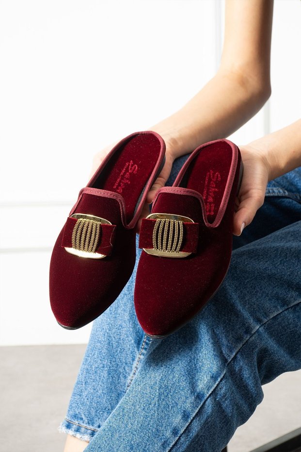 Minea Burgundy Gold Buckle Velvet Textured Elegant Engagement Dowry Set Guest House Slippers