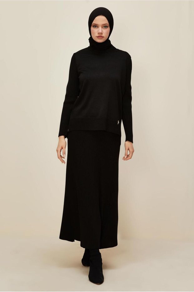Tricot Suit with Skirt 45860