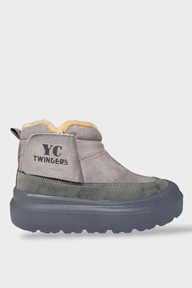 حذاء نسائي من Nubuck مبطن بالفرو ومقاوم للبرد ونعل سميك