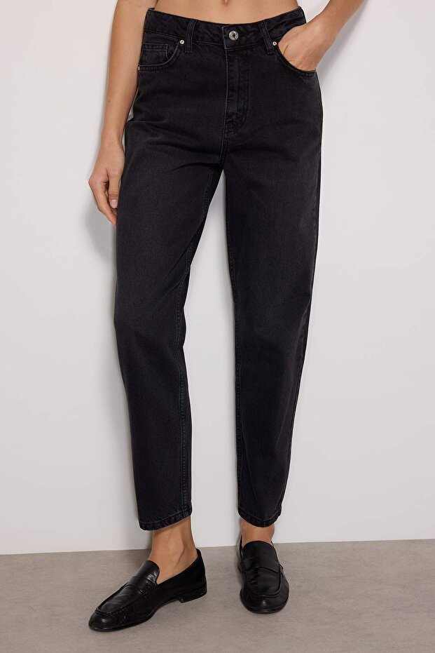Fekete magas derekú Mom Jeans TWOAW24JE00076 - 3