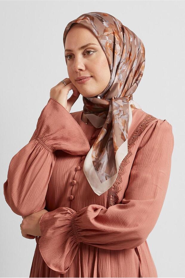 وشاح منقوش 8578 - 1