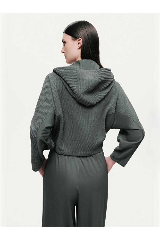 Dökümlü Kapüşonlu Ceket - 3