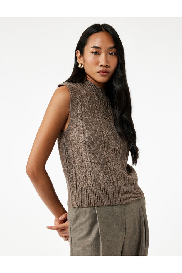 Sleeveless Stand Collar Textured Knitwear Sweater