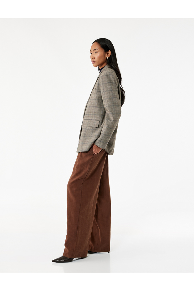 Comfortable Fit Elastic Waist Lace-Up Pleated Detail Wide Leg Pants