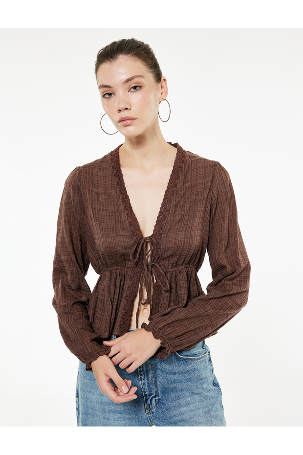 Long Sleeve V Neck Viscose Blend Lace-Up Fisto Blouse