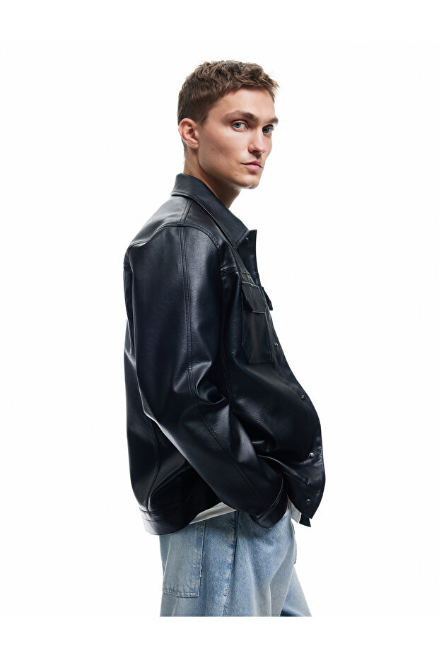 Classic Lapel Collar Pocket Detail Long Sleeve Slim Fit Faux Leather Jacket
