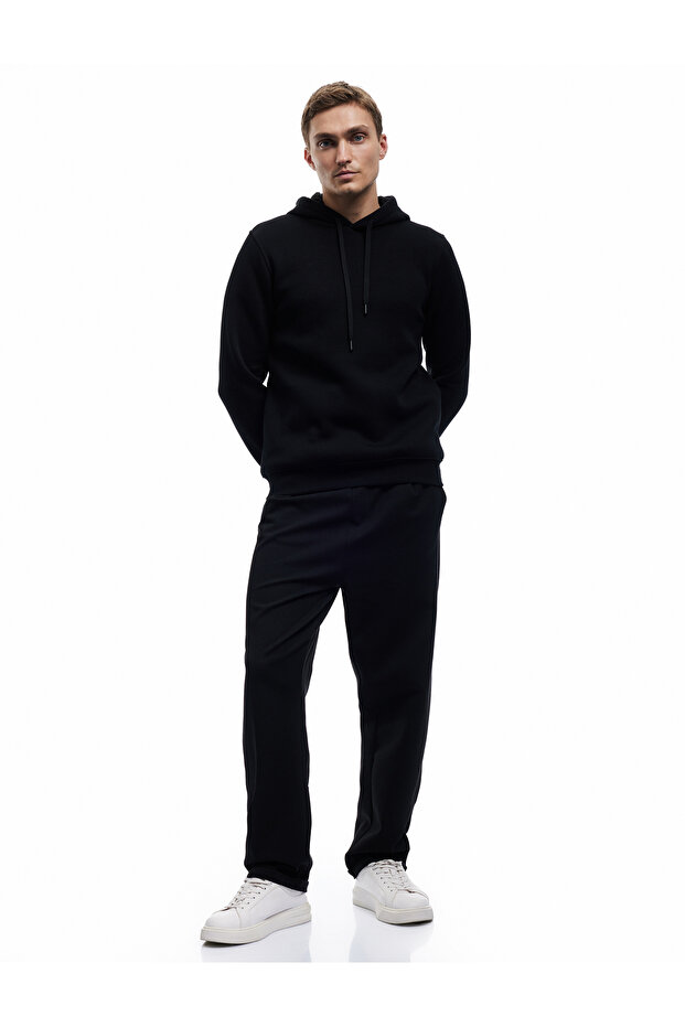 Folded Leg Trousers with Tie-Up Pockets at the Waist and Sweatpants Look