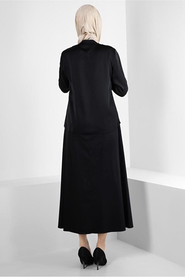 بلوزة من الساتان بأزرار 43867 - 3