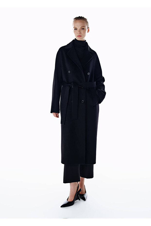 معطف صوف عادي باللون الأسود - 3