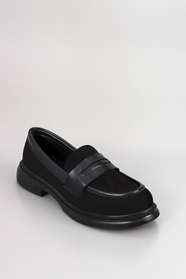 حذاء لوفر مسطح طراز DVMD 2325