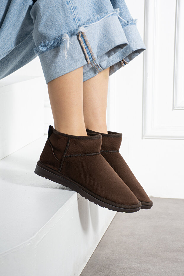 Brown Women's Mini Sole Suede Stylish Daily Boots with Fur Inside