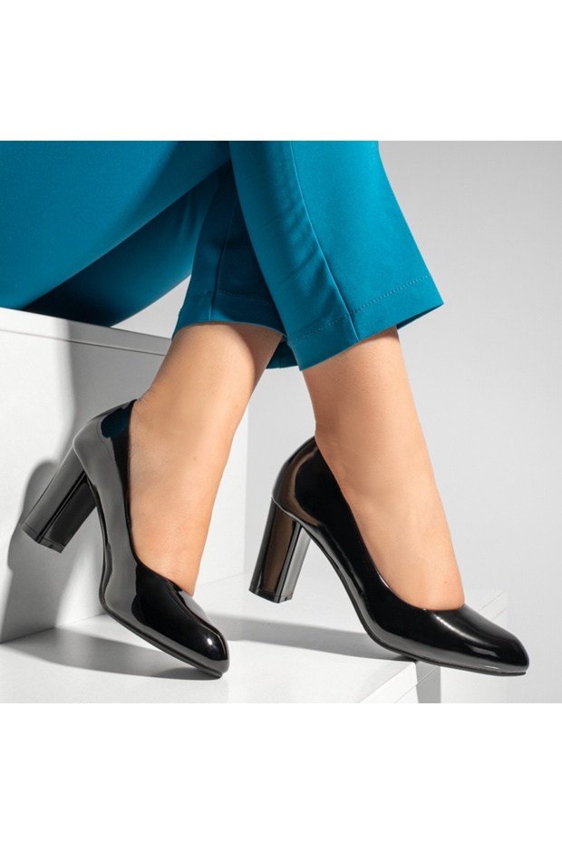 Pantofi cu toc gros MOD02836 - 4