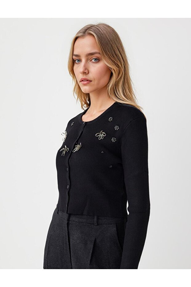 Siyah Dar Kesim Yuvarlak Yaka Taş İşlemeli Triko Hırka - 3