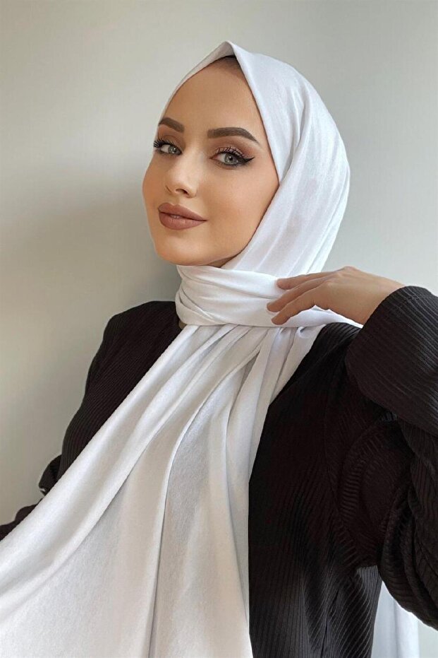White Combed Shawl