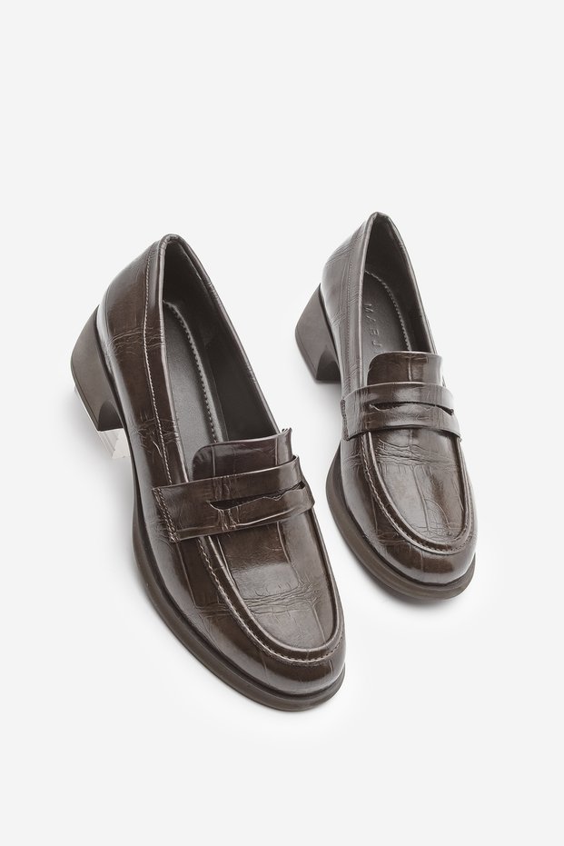K1066 Women's Low Heel Crocodile Casual Loafer Shoes