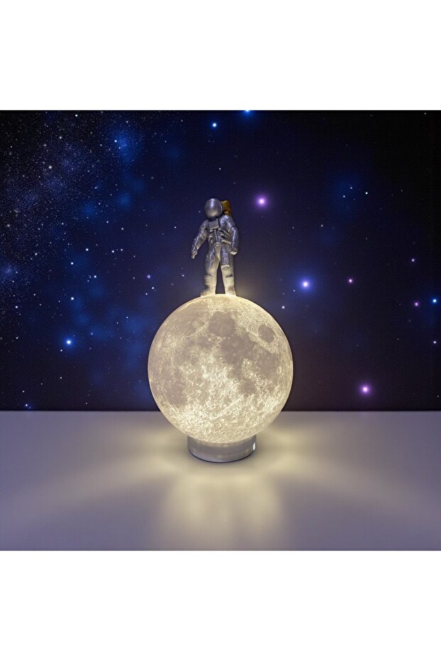 Ay Lambası ve Astronot Figürü - 1