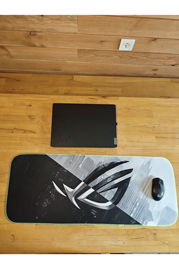 SGE TECHNOLOGY 70X30 CM ФОСФОРЕСЦЕНТНА ШЕВНА ИГРА С ТЕМА НА МАРКАТА НЕСЪРЦАВАЩА ОСНОВА СПИЙД СЪРФЕЙС ГЕЙМЪР МИШКА - 2