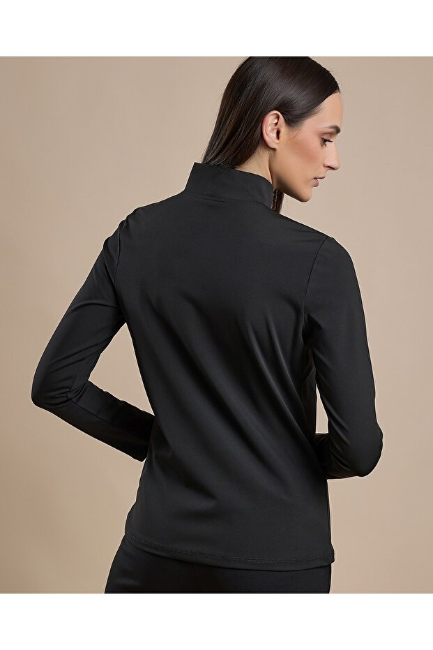 Solid Active Jacket with Zipper Closure - 4