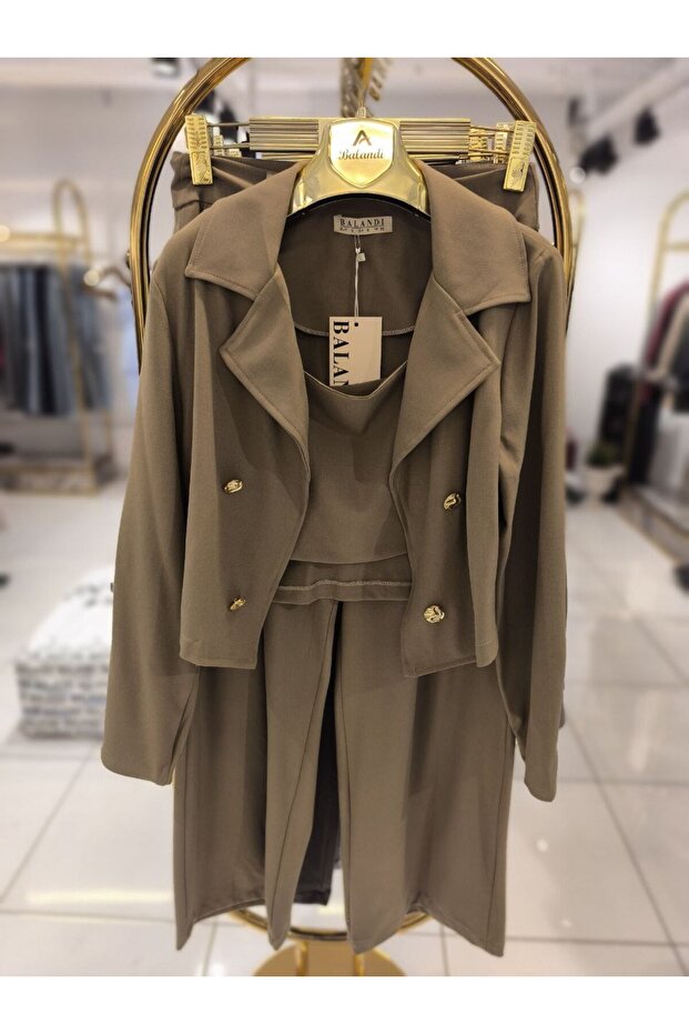 طقم ثلاثي (جاكيت، كروب، بنطلون) - 1