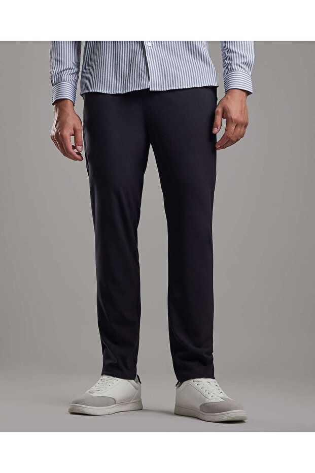 بنطلون مريح سادة مع زر للإغلاق - 2