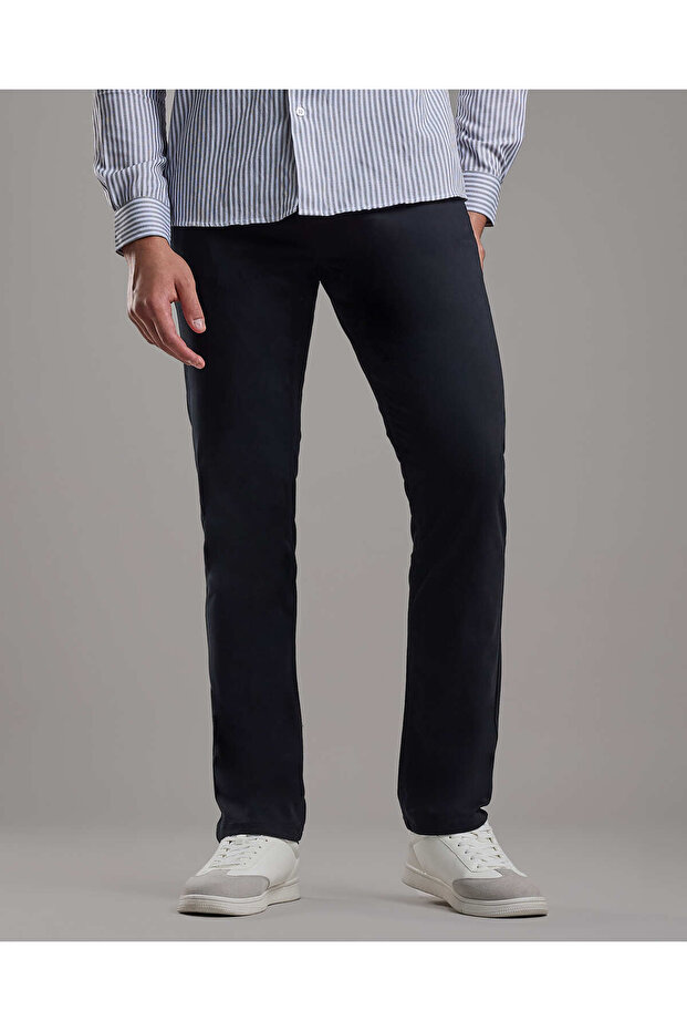 بنطلون مريح سادة مع زر للإغلاق - 2