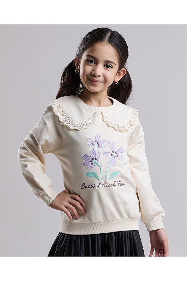 Printed Sweatshirt with Peter Pan Collar and Long Sleeves
