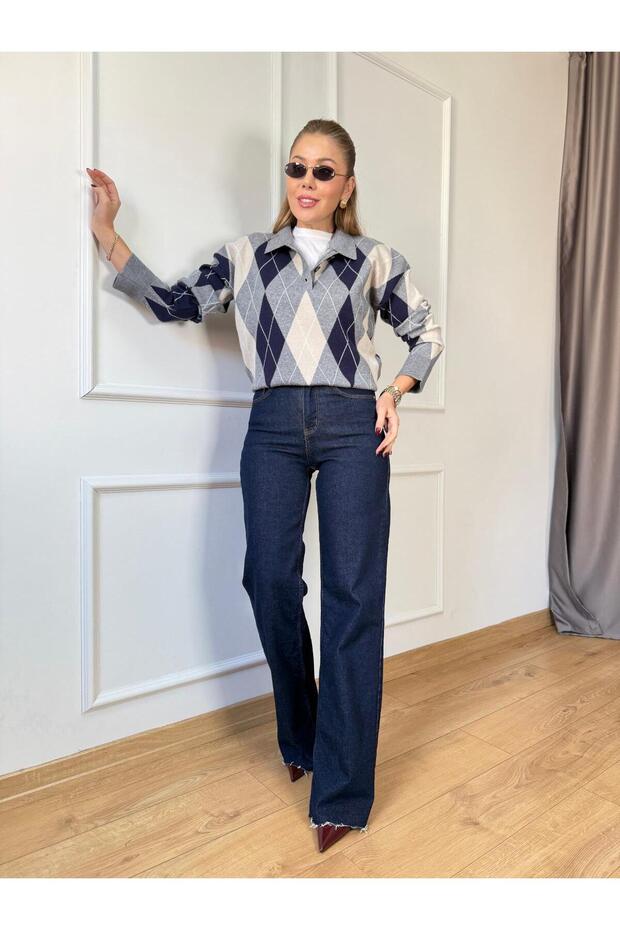 سترة رمادية اللون بأزرار على شكل ياقة منقوشة باللون الأزرق الداكن - 3