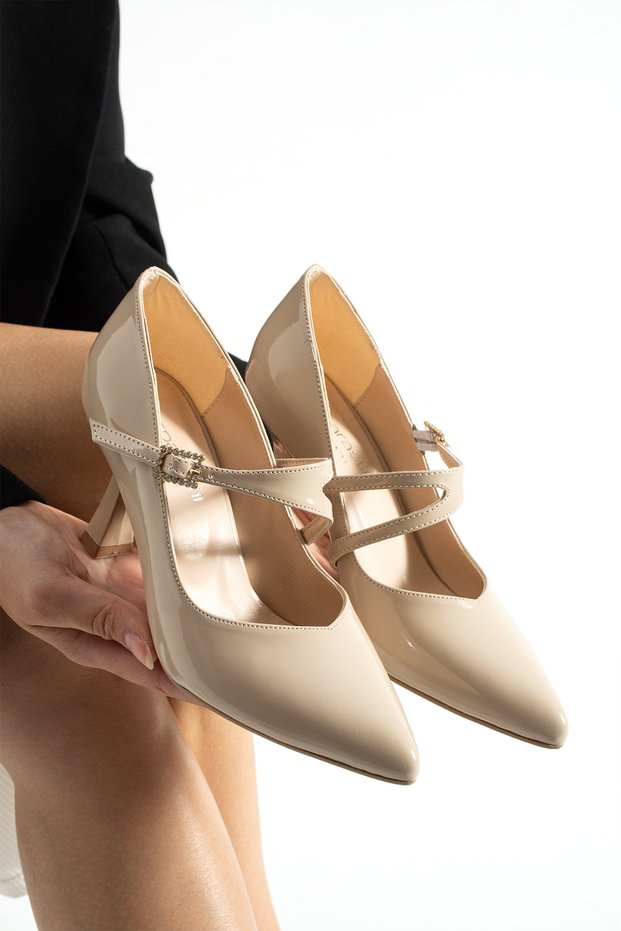 Lunera Elegant Buckle Comfortable Fit Women's 6.5 cm Heeled Beige Patent Leather Mary Jane Shoes