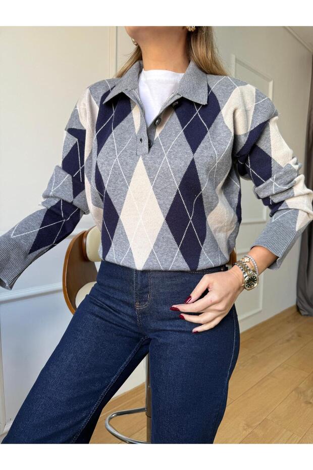 سترة رمادية اللون بأزرار على شكل ياقة منقوشة باللون الأزرق الداكن - 7