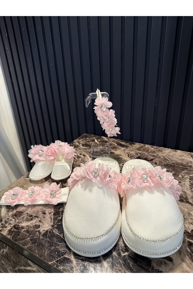 Maternity Set-Mother Baby Set-Slippers Crown-Baby Shoes and Headband