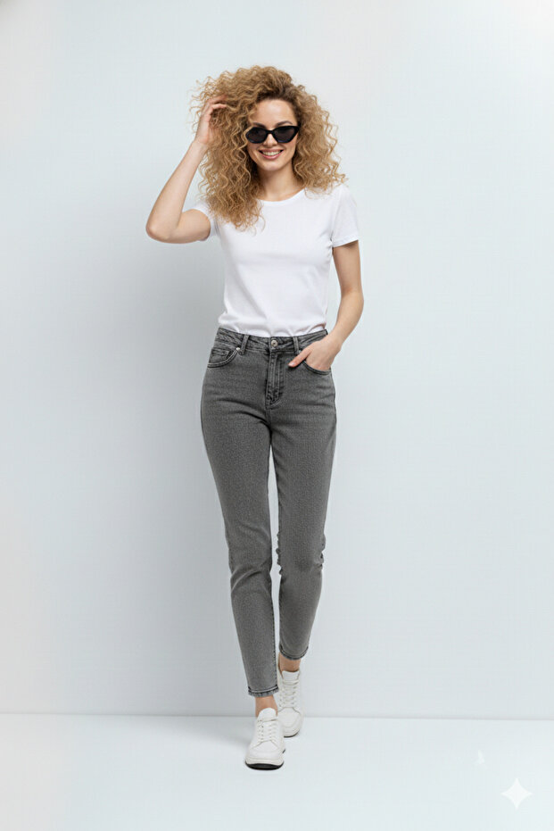 Sarmale Kar Black Smoked Lycra Boyfriend Mom Jeans