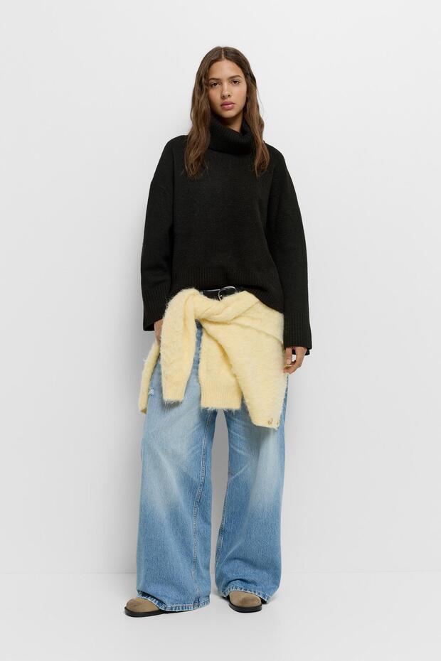 Dik yaka yumuşak örgü kazak - 3