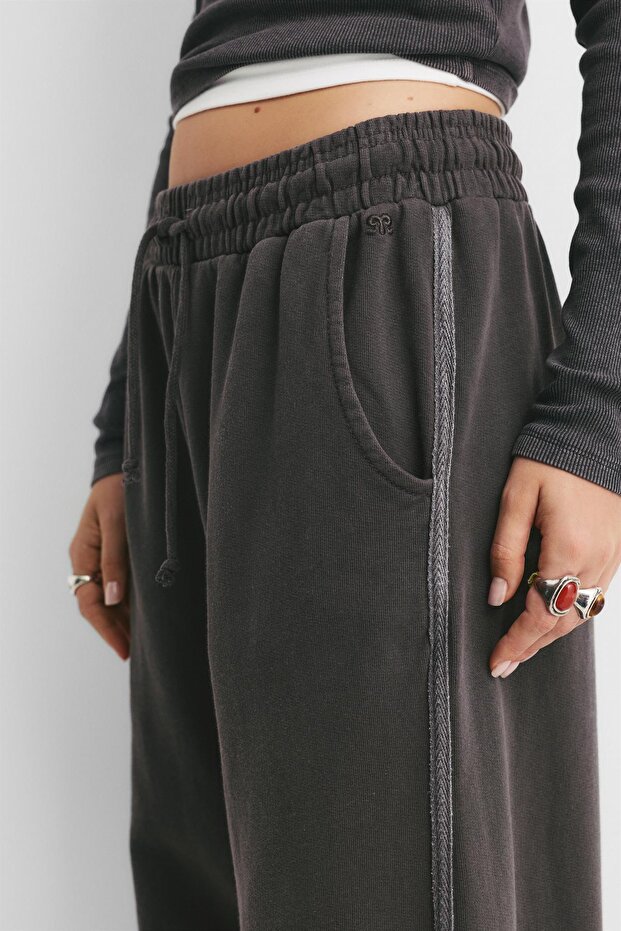 Oversize yıkanmış eşofman altı - 5