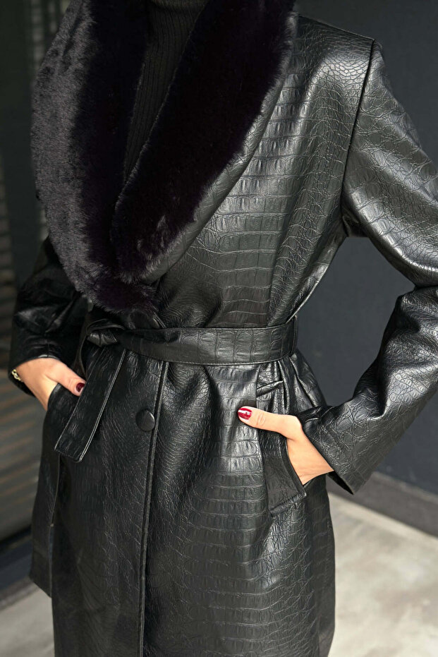 Siyah Yakası Kürklü Pardüse - 3